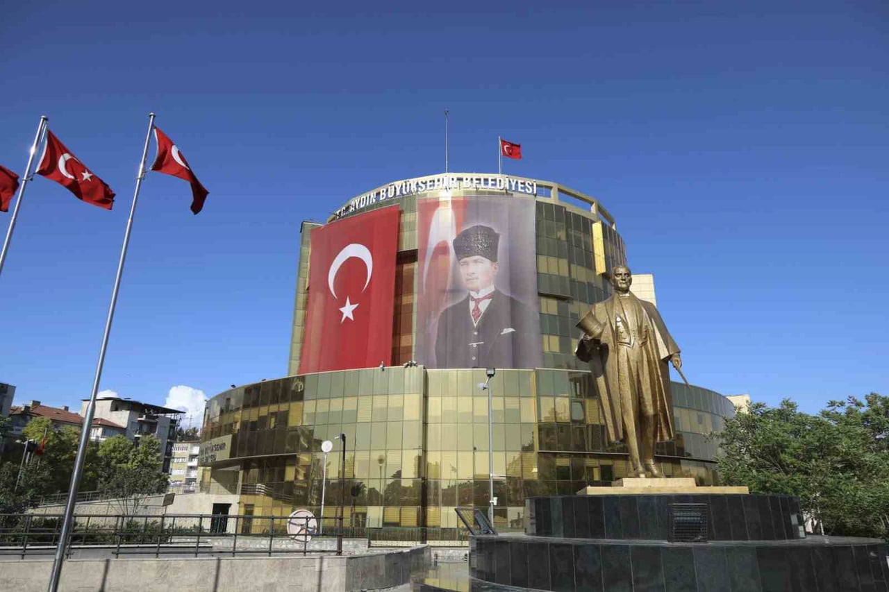 AYDIN BÜYÜKŞEHİR’DEN GERMENCİK’E 1 MİLYAR 800 MİLYONLUK ALTYAPI YATIRIMI