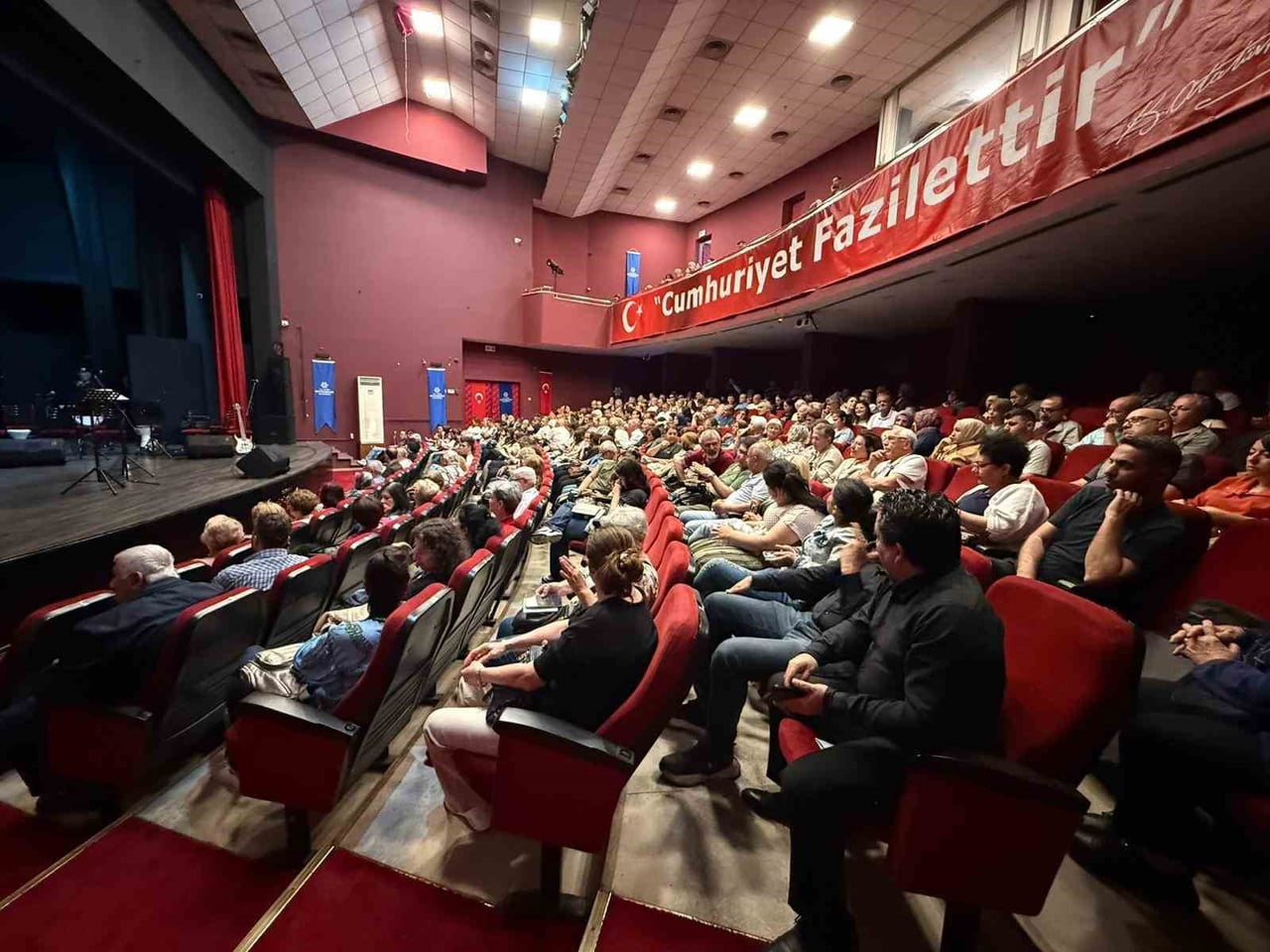 AYDIN BÜYÜKŞEHİR’DEN YAZA MERHABA KONSERİ