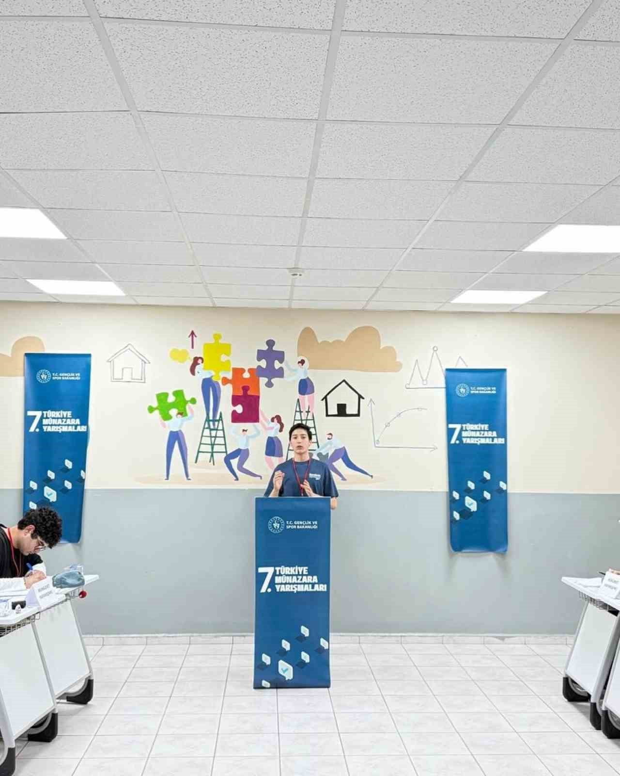 AYDIN FEN LİSESİ ÖĞRENCİLERİ, GENÇLİK VE SPOR BAKANLIĞI (GSB) TARAFINDAN DÜZENLENEN İL GENELİ...
