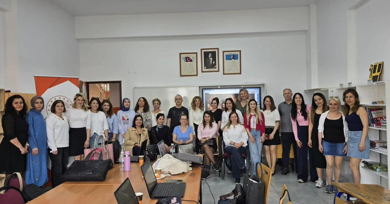AYDIN İL MİLLİ EĞİTİM MÜDÜRLÜĞÜ TARAFINDAN YÜRÜTÜLEN 'AI4TEACHERS' PROJESİ KAPSAMINDA 30 İNGİLİZCE...