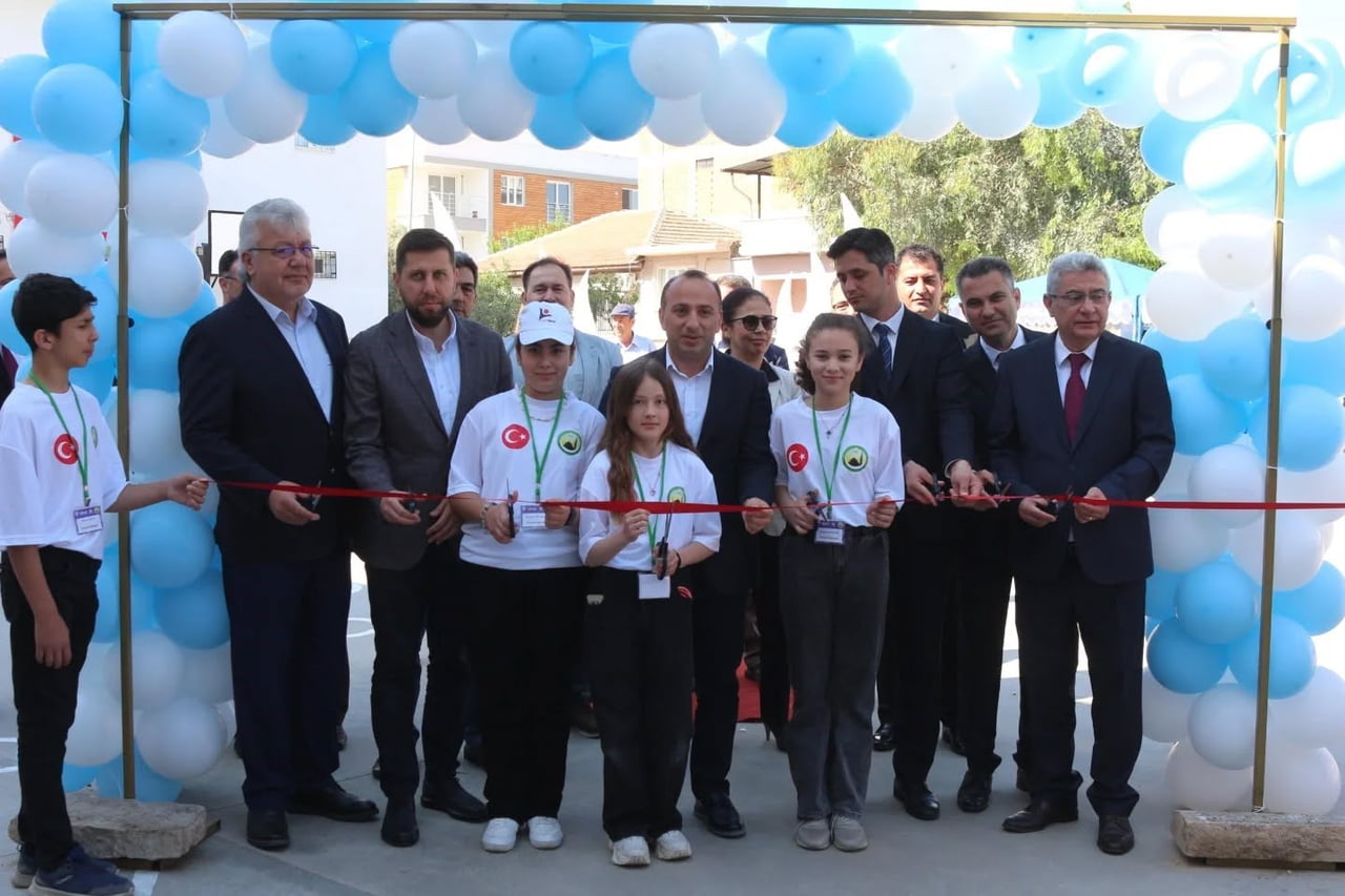 AYDIN’IN ÇİNE İLÇESİNDE ÇİNE İMAM HATİP ORTAOKULU TARAFINDAN HAZIRLANAN BİLİM FUARI DÜZENLENEN...