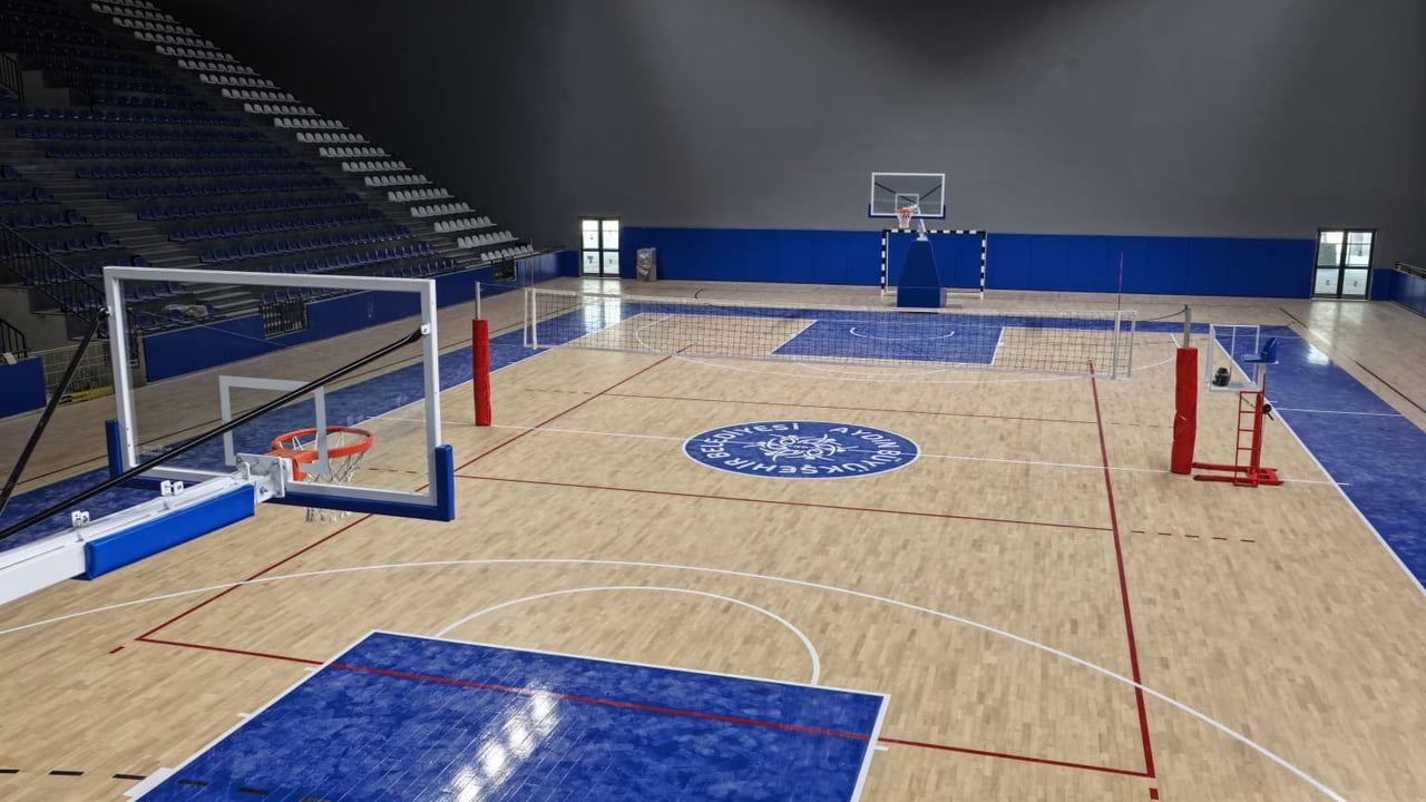 AYDIN’IN EFELER İLÇESİ MİMAR SİNAN MAHALLESİ’NDE YAPIMI SÜREN 3 BİN KİŞİ KAPASİTELİ KAPALI SPOR...