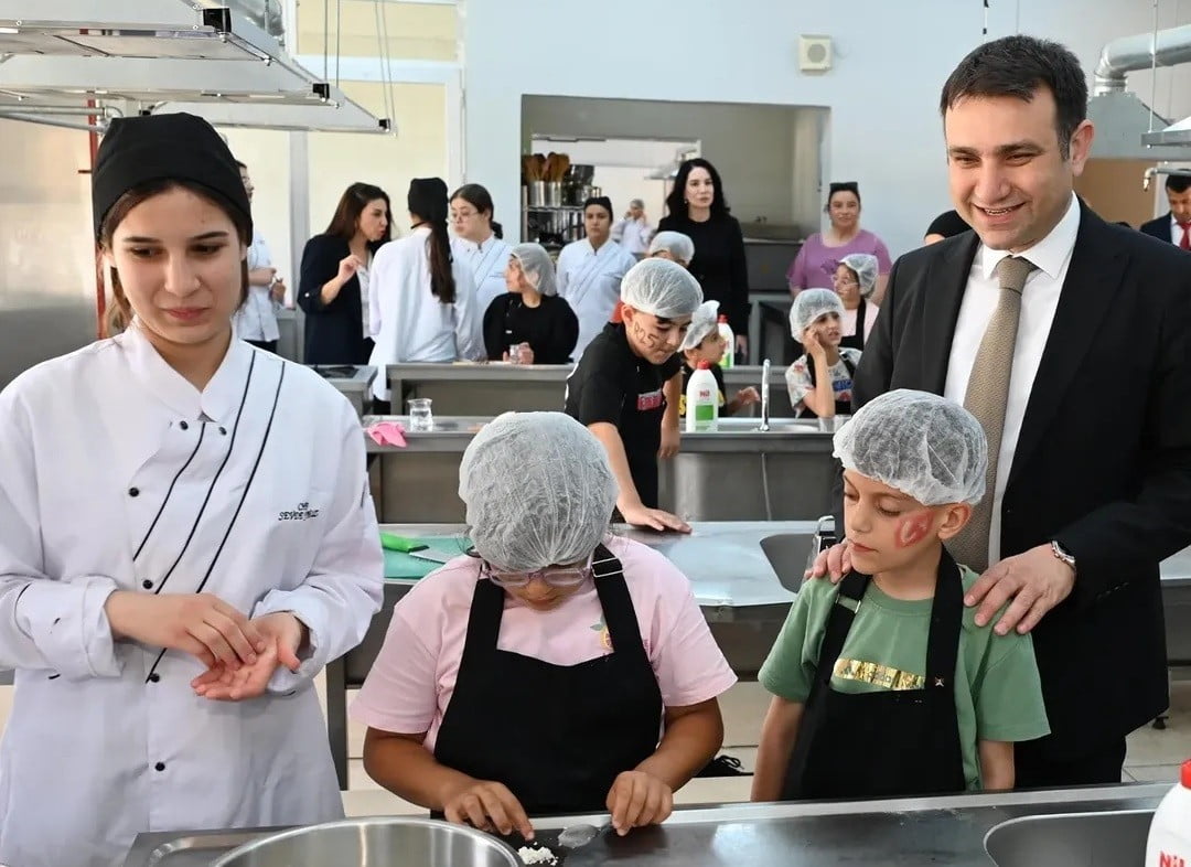 AYDIN’IN KÖŞK İLÇESİNDE “BEN HER YERDE VARIM” PROJESİ KAPSAMINDA DÜZENLENEN ETKİNLİKTE İLKOKUL...