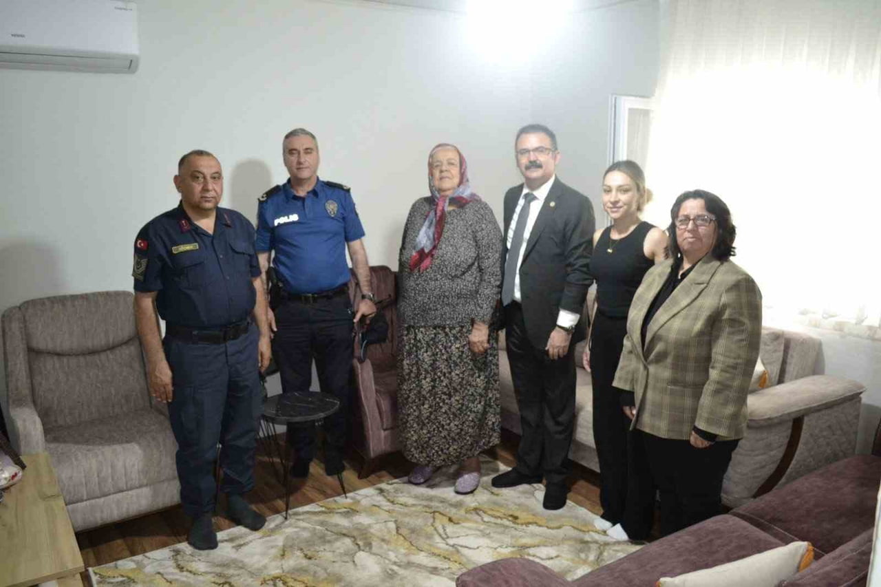 AYDIN’IN SULTANHİSAR İLÇESİNDE KURBAN BAYRAMI DOLAYISIYLA ŞEHİT AİLELERİ ZİYARET EDİLEREK...