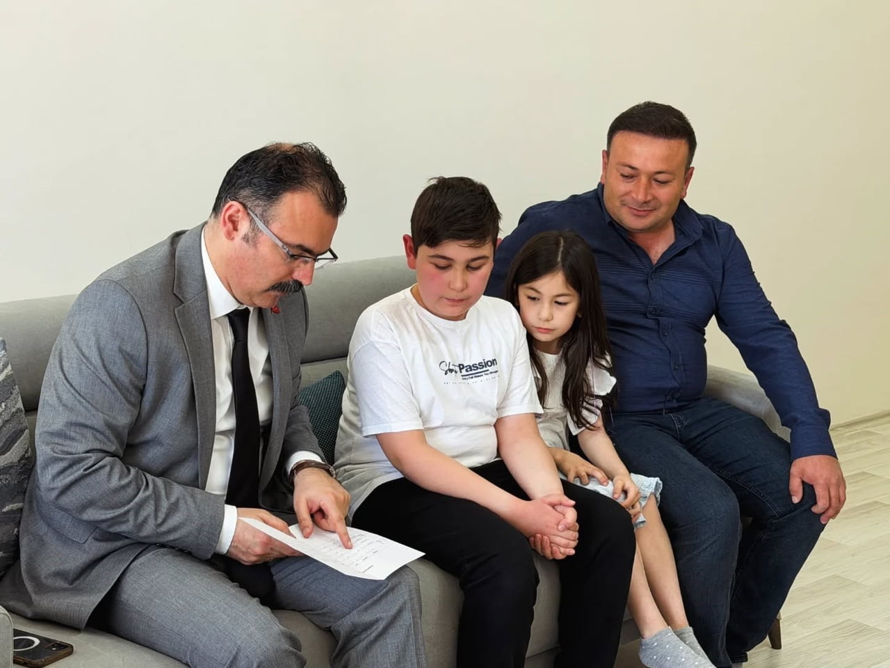 AYDIN’IN SULTANHİSAR İLÇESİNDE YÜRÜTÜLEN 'MİSAFİRİM KAYMAKAMIM' PROJESİ KAPSAMINDA KAYMAKAM ALİ...