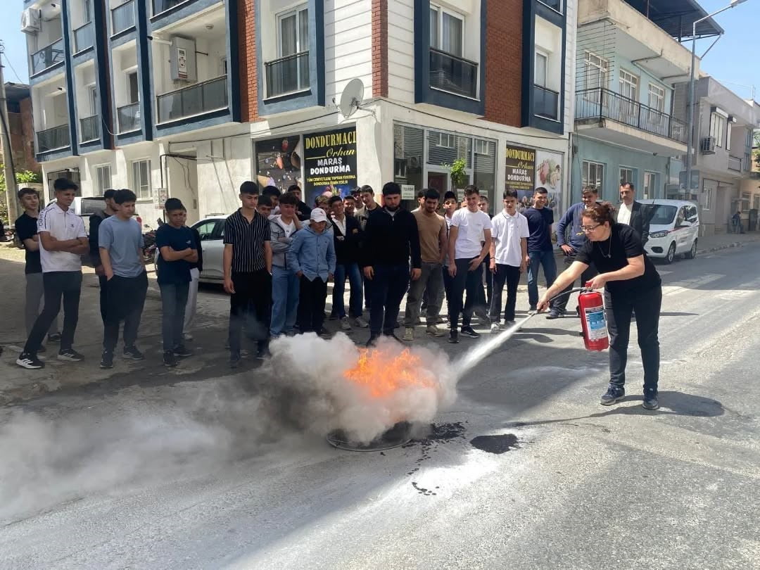 AYDIN’IN YENİPAZAR İLÇESİNDE BULUNAN YENİPAZAR MESLEKİ EĞİTİM MERKEZİ’NDE, ÖĞRENCİ VE ÖĞRETMENLERE...