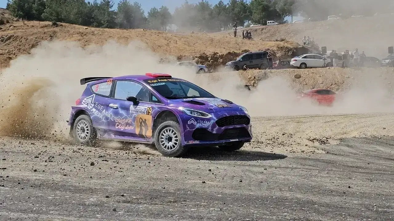 AYDIN OTOMOBİL SPORLARI SPOR KULÜBÜ’NÜN (AYOSK) SEÇİMLİ OLAĞANÜSTÜ GENEL KURULUNDA KULÜP...