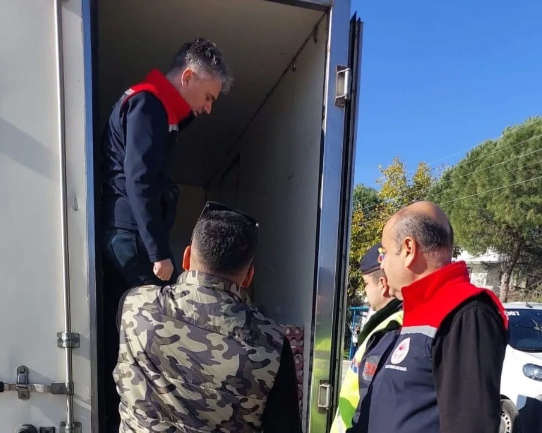 AYDIN TARIM VE ORMAN İL MÜDÜRLÜĞÜ EKİPLERİ, KURBAN BAYRAMI ÖNCESİNDE BULAŞICI HAYVAN...
