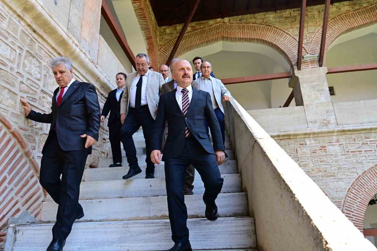 AYDIN VALİSİ DR. OSMAN VAROL'UN KUŞADASI'NDA GERÇEKLEŞTİRDİĞİ ÇARŞI ZİYARETLERİNE, KUŞADASI...