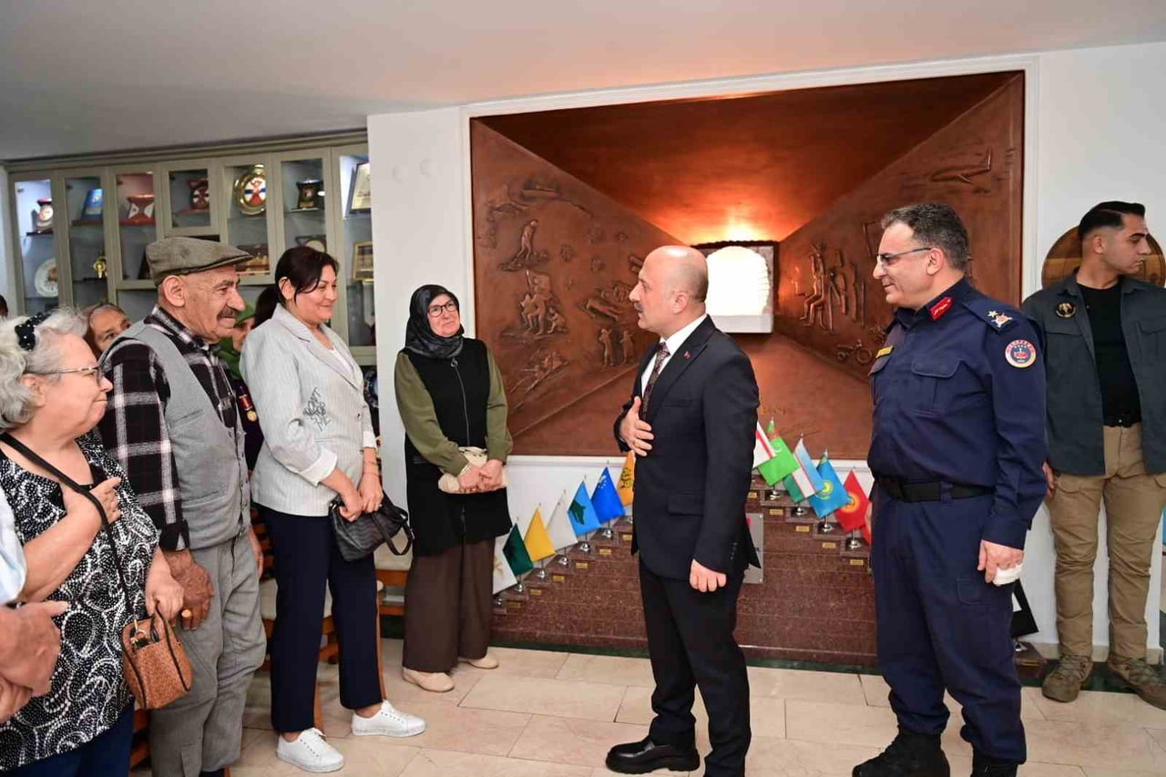 AYDIN VALİSİ DR. OSMAN VAROL, İL JANDARMA KOMUTANLIĞI’NDA 154 AYDINLI ŞEHİDİN HATIRASINA...