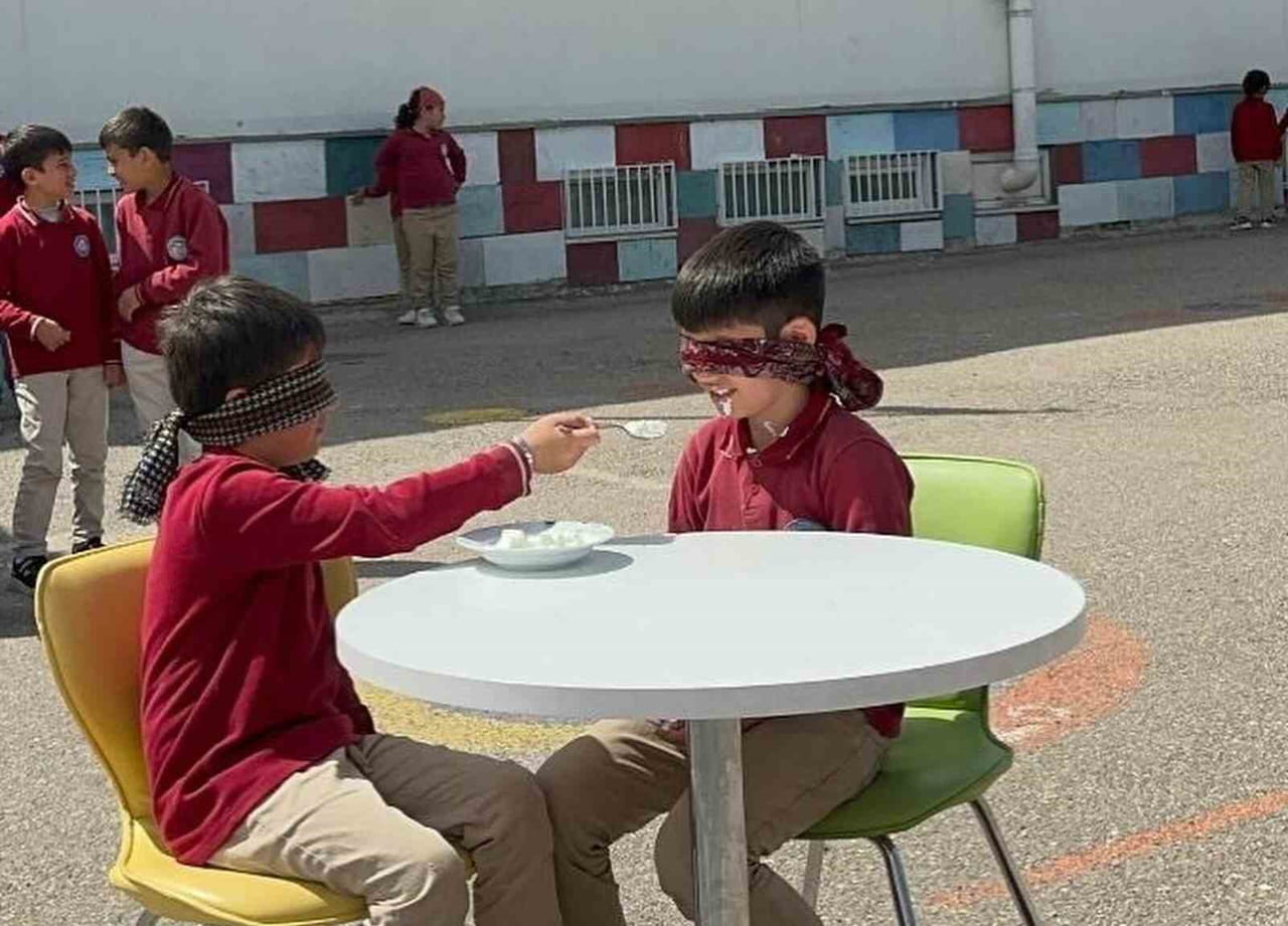 AYDINTEPE'DE ÖĞRENCİLER YARDIMLAŞMAYI OYUNLA ÖĞRENDİ