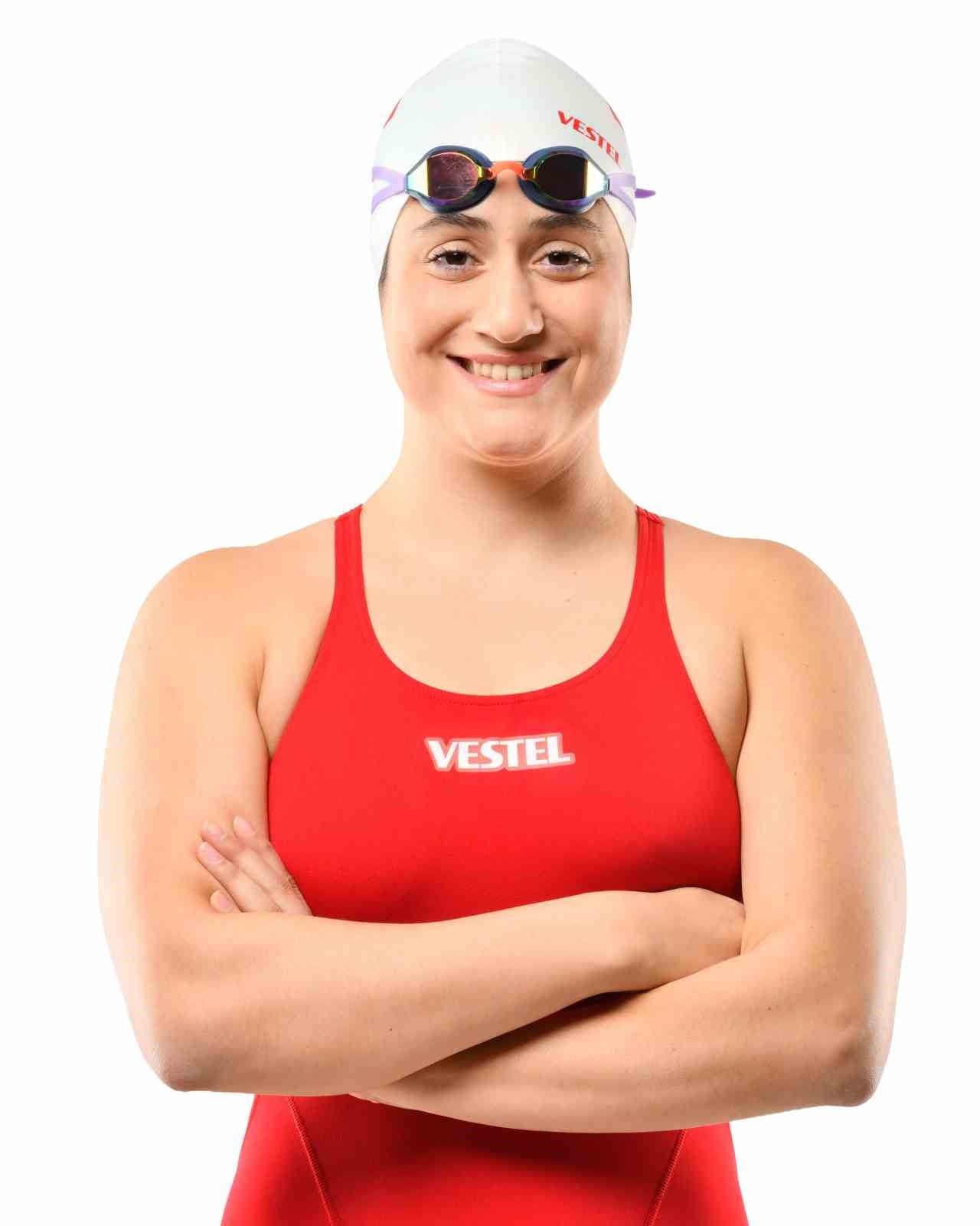 AYSU TÜRKOĞLU