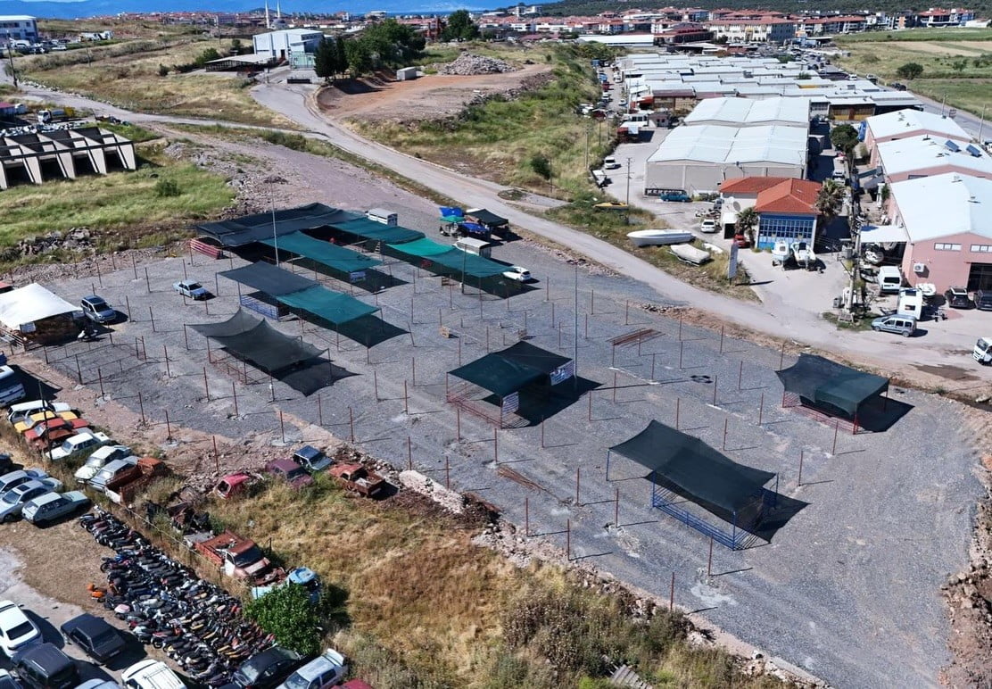 AYVALIK’TA KURBAN PAZARI HİZMETE AÇILDI