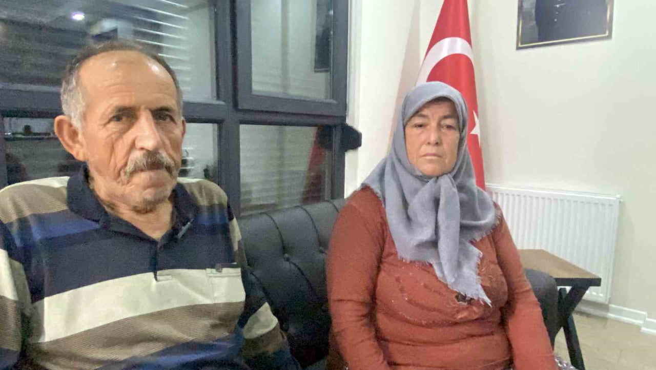 BABA RAMAZAN - ANNE SEVİM TALAY (ARŞİV)