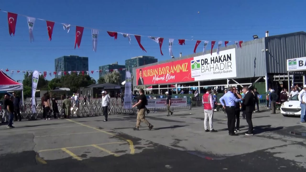 BAHÇELİEVLER’DE KURBAN BAYRAMI’NIN İLK GÜNÜNDE BAHÇELİEVLER BELEDİYESİ TARAFINDAN HAZIRLANAN...