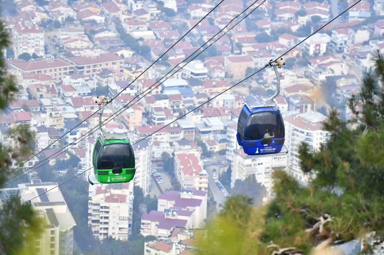 BALÇOVA TELEFERİK TESİSLERİ’NDE YAZ DÖNEMİYLE BİRLİKTE ZİYARET SAATLERİ UZATILDI
