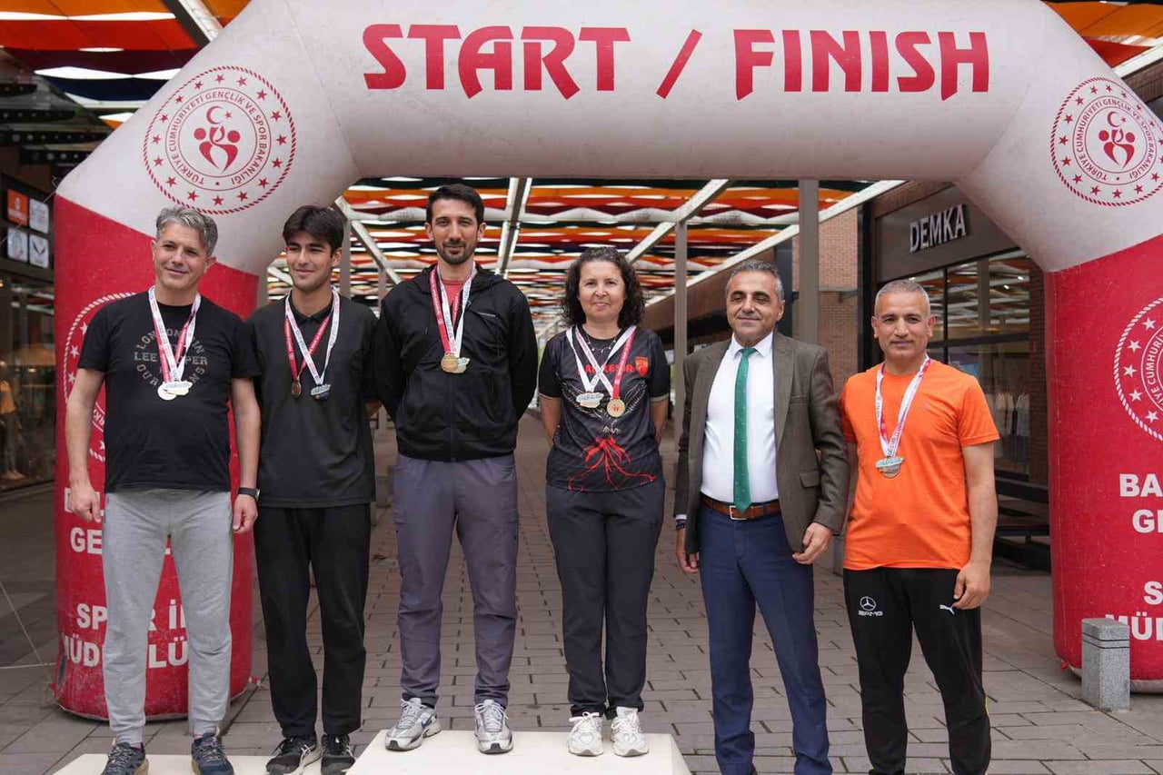 BALIKESİR'DE DÜNYA ORYANTİRİNG HAFTASI COŞKU İLE KUTLANDI