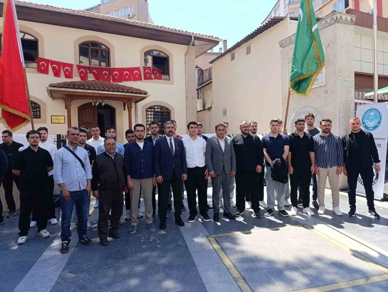 BALIKESİR'DE KUVAYI MİLLİYE RUHUYLA ADIYLA DERNEK KURULDU