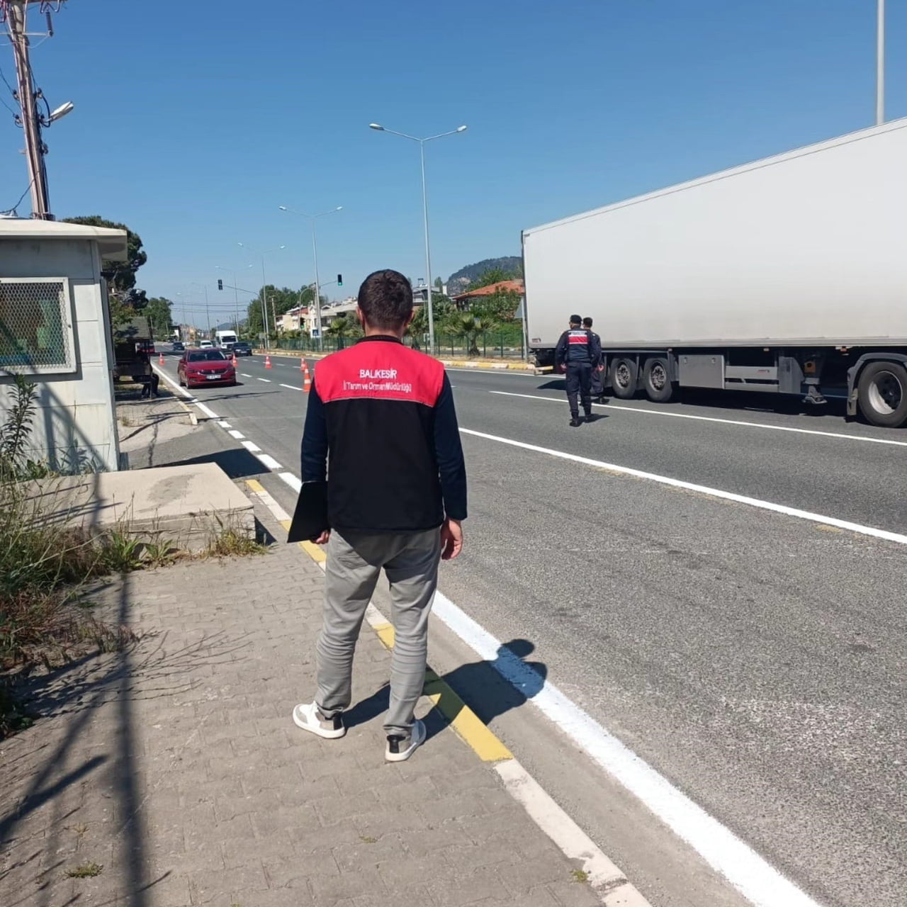 BALIKESİR’İN EDREMİT İLÇE TARIM VE ORMAN MÜDÜRLÜĞÜ, YAKLAŞAN KURBAN BAYRAMI ÖNCESİNDE HAYVAN...