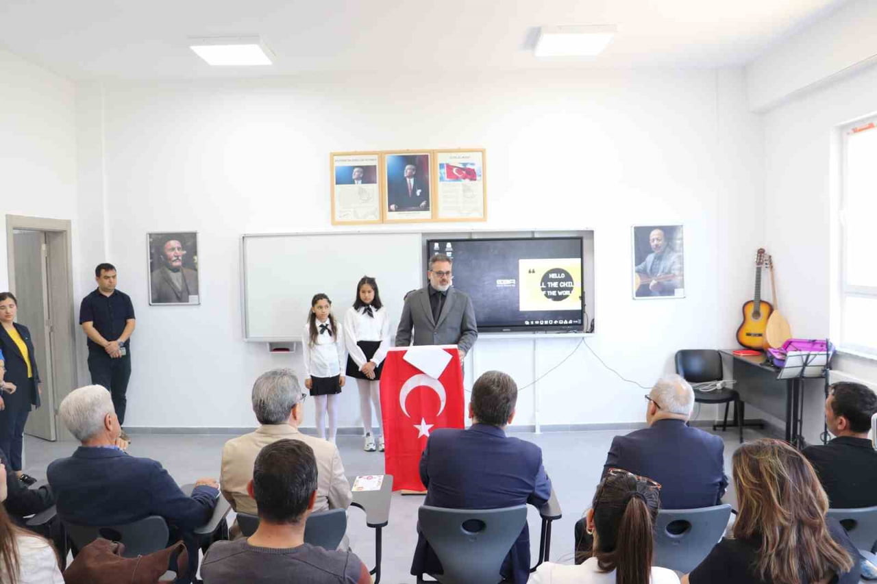 BALIKESİR’İN EDREMİT İLÇESİNDE EĞİTİM YATIRIMLARI HIZ KESMEDEN DEVAM EDİYOR. AVCILAR ZEHRA...
