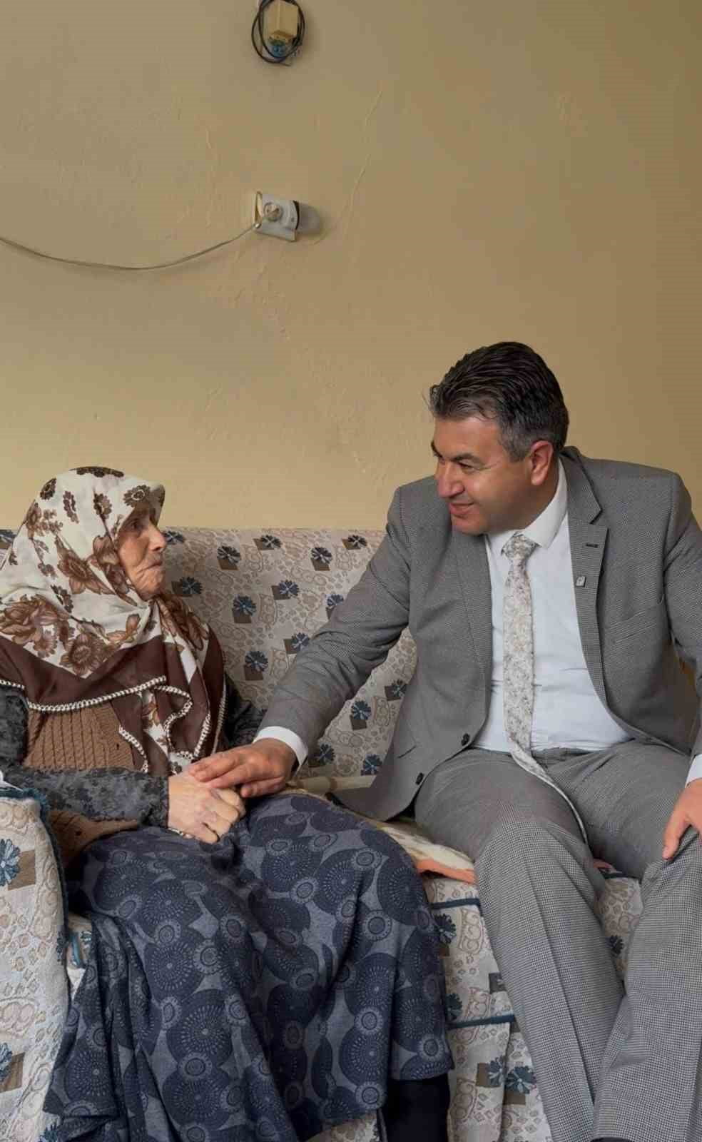 BAŞKAN AKEL, SEHER TEYZE İLE BİR ARAYA GELEREK PROJENİN İLK DENEMESİNİ GERÇEKLEŞTİRDİ.