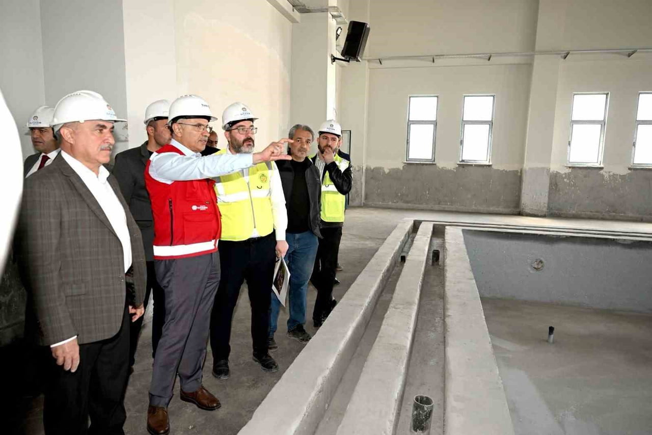 BAŞKAN ER: ÇOCUK VE GENÇLERİMİZ İÇİN ÖNEMLİ YATIRIMLARI HAYATA GEÇİRİYORUZ