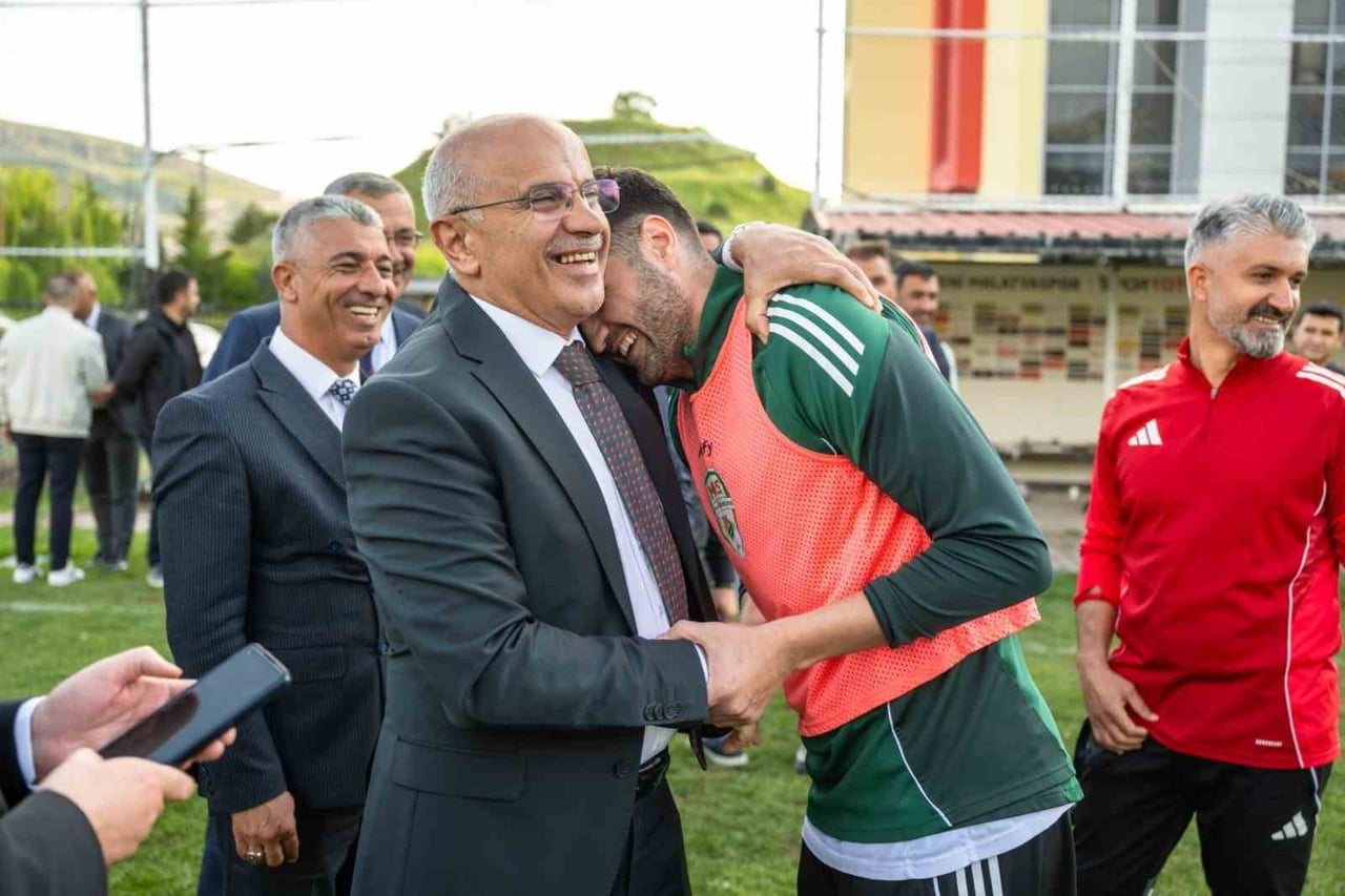 BAŞKAN ER’DEN MALATYA YEŞİLYURTSPOR'A MORAL ZİYARETİ