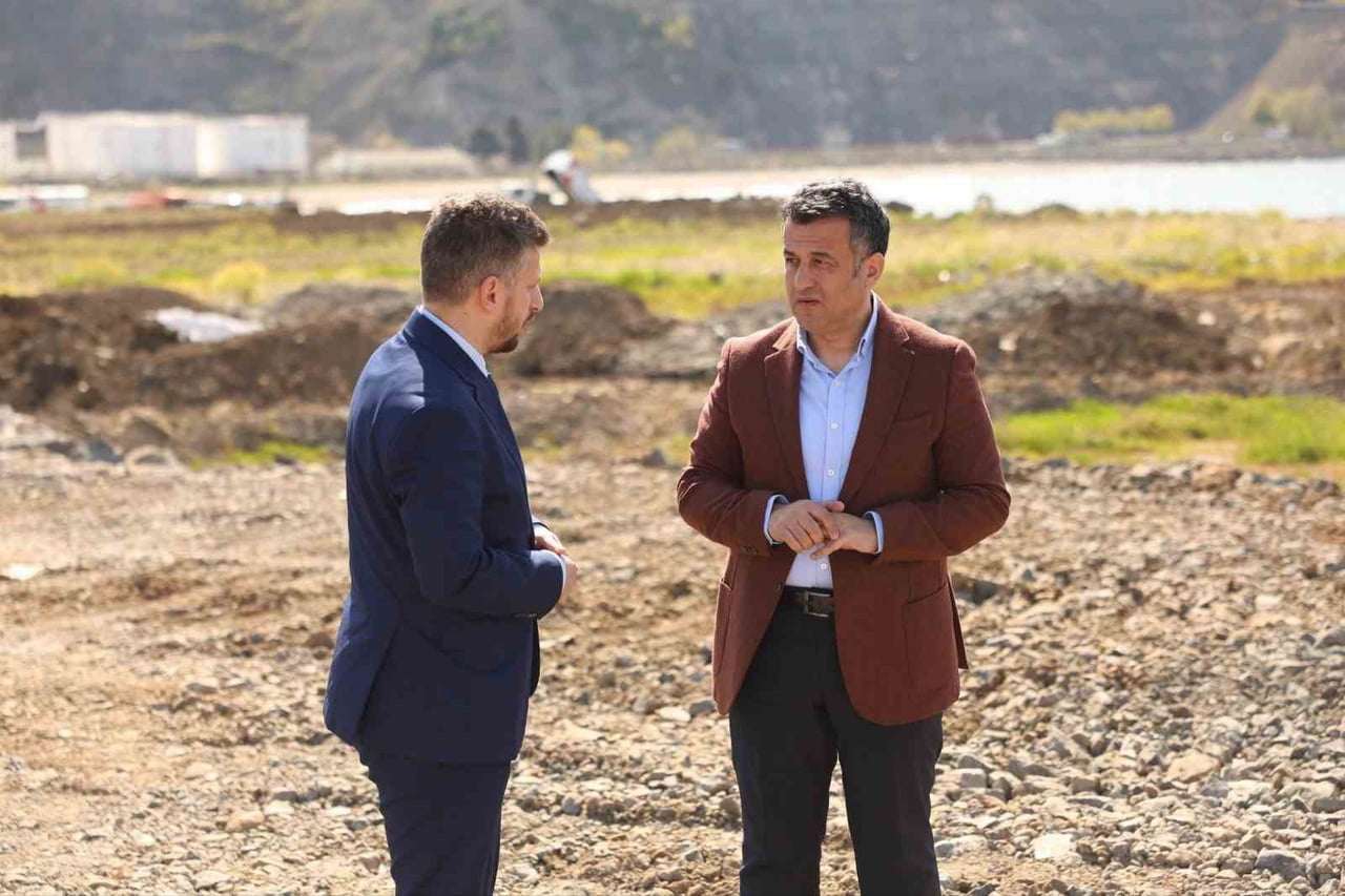 BAŞKAN HALİT DOĞAN, DEVAM EDEN ÇALIŞMALAR HAKKINDA BİLGİ VERDİ.