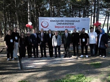 BAŞKAN YILDIRIM’DAN GENÇLERLE SAMİMİ BULUŞMA
