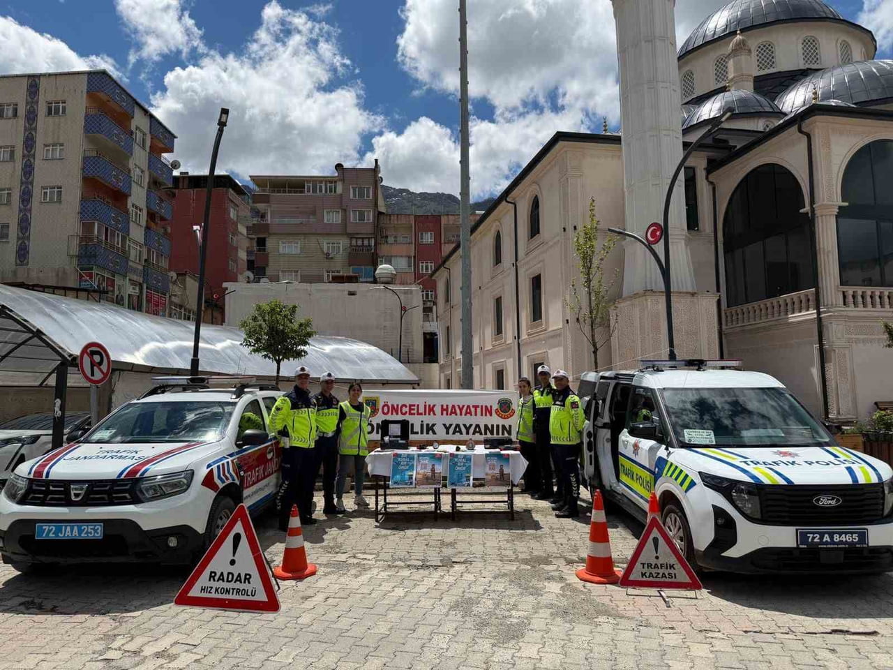 BATMAN'DA SASON KAYMAKAMLIĞI KOORDİNESİNDE TRAFİK HAFTASI ETKİNLİKLERİ DÜZENLENDİ.