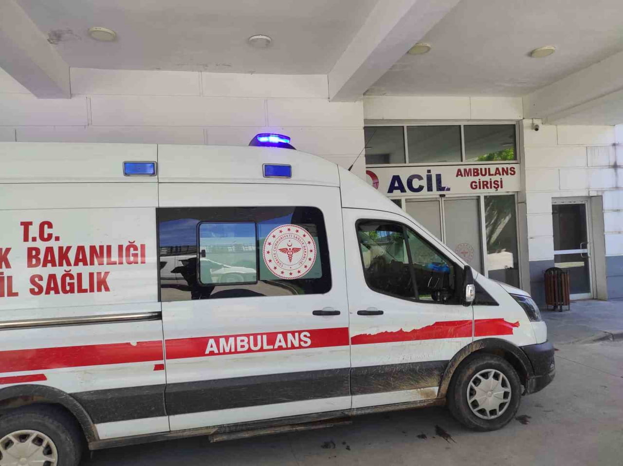 BATMAN’IN SASON İLÇESİNDE PANCAR TOPLAMAK İÇİN YOLA ÇIKAN 4 KİŞİNİN BULUNDUĞU ARAÇ, KONTROLDEN...