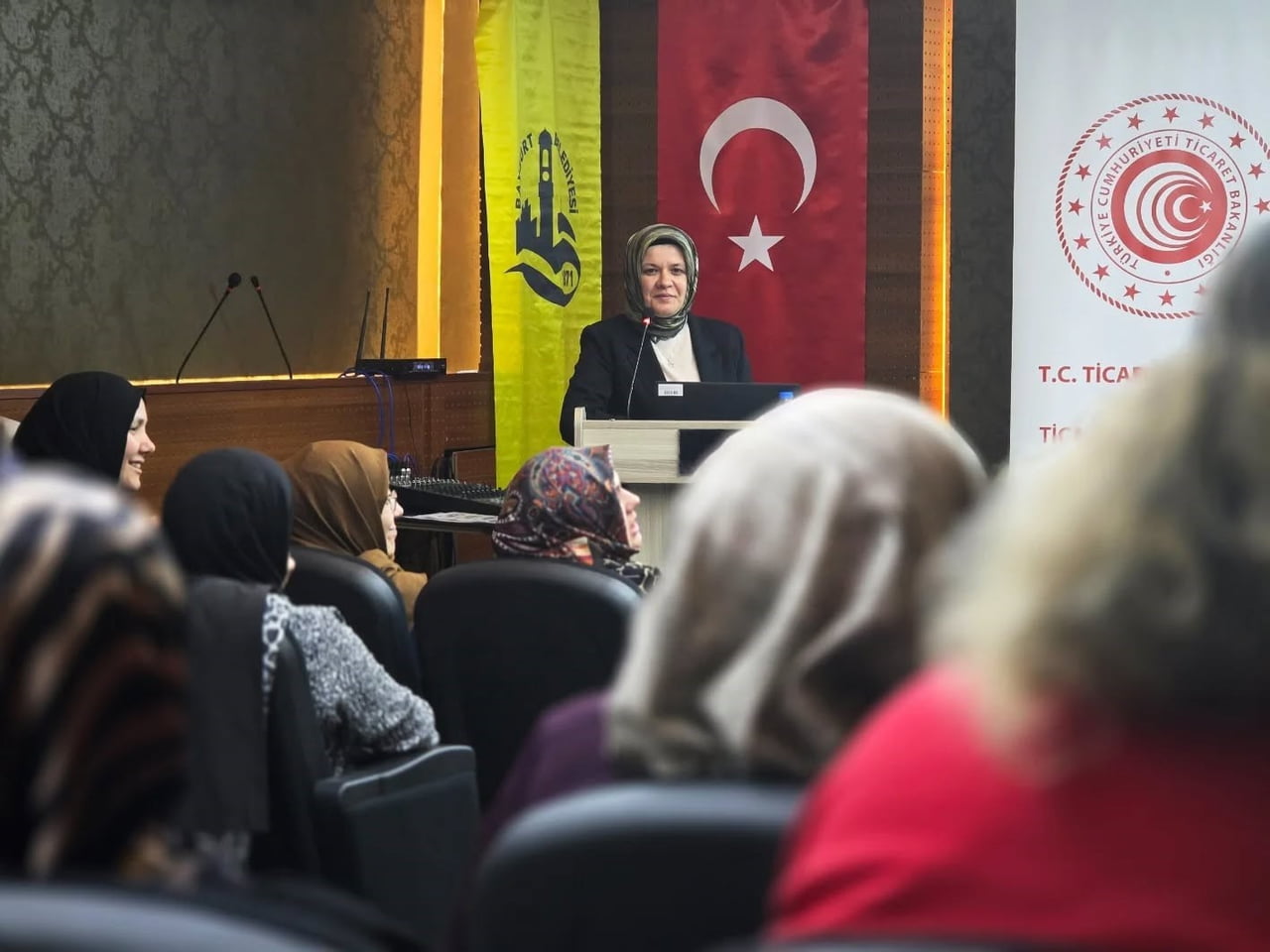 BAYBURT'TA KADINLARA KOOPERATİFÇİLİK EĞİTİMİ VERİLDİ