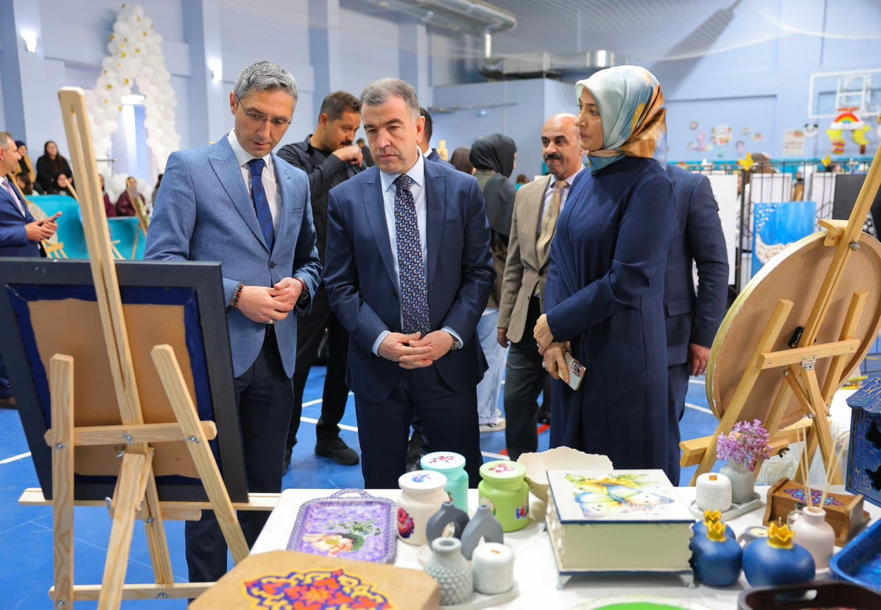 BAYBURT'TA ÖĞRENCİLERİN YIL BOYUNCA HAZIRLADIĞI ÜRÜNLER SERGİLENDİ