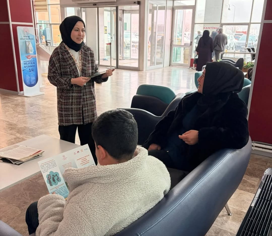 BAYBURT DEVLET HASTANESİ 5 MAYIS DÜNYA ASTIM GÜNÜ DOLAYISIYLA HASTANEDE FARKINDALIK ETKİNLİĞİ...