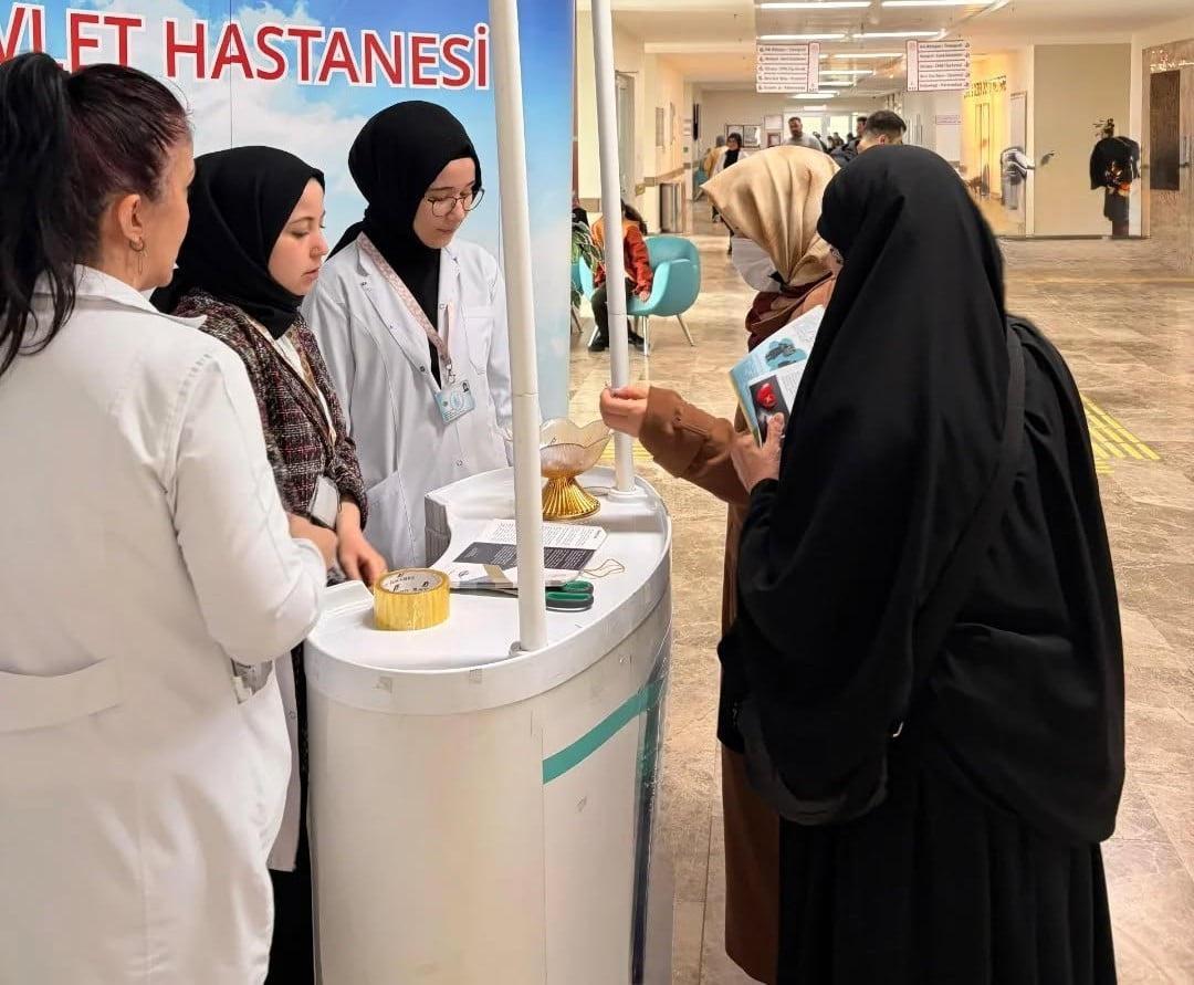 BAYBURT DEVLET HASTANESİ 5 MAYIS DÜNYA ASTIM GÜNÜ DOLAYISIYLA HASTANEDE FARKINDALIK ETKİNLİĞİ...
