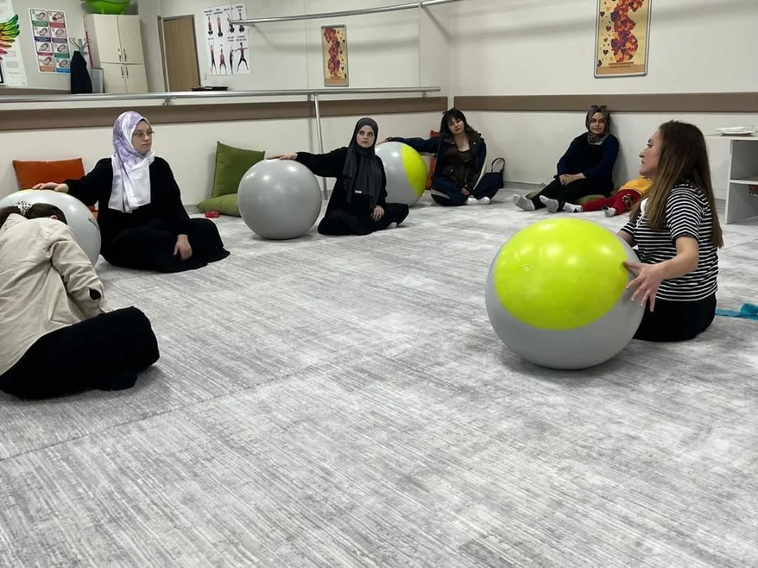 BAYBURT DEVLET HASTANESİ’NDE GEBELERE YÖNELİK EĞİTİM PROGRAMI DÜZENLENDİ
