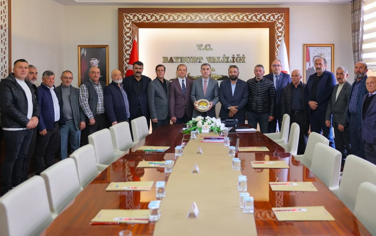 BAYBURT’TA ARICILIĞIN GELİŞTİRİLMESİ İÇİN DEĞERLENDİRME TOPLANTISI YAPILDI