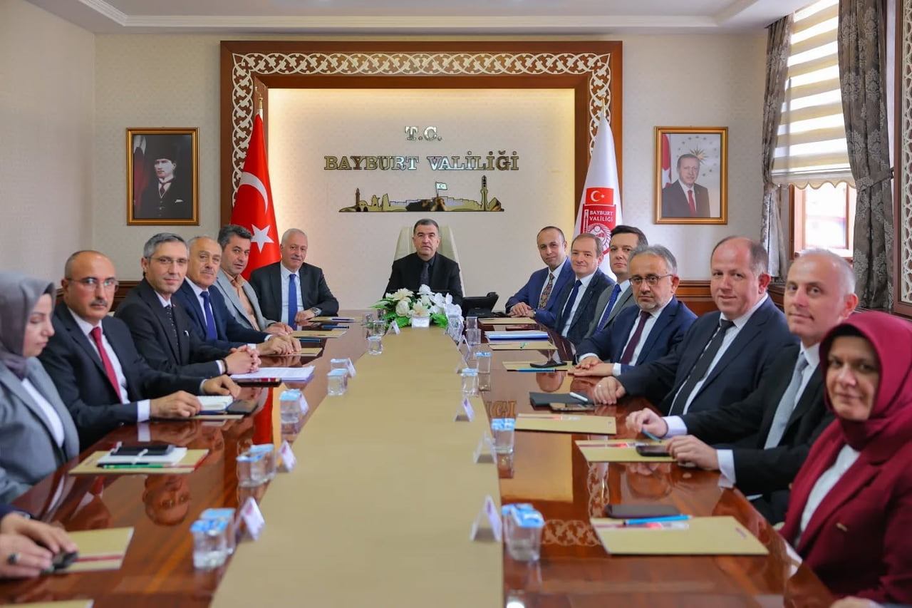 BAYBURT’TA KAMU KURUMLARININ ERİŞİLEBİLİRLİĞİ DEĞERLENDİRİLDİ