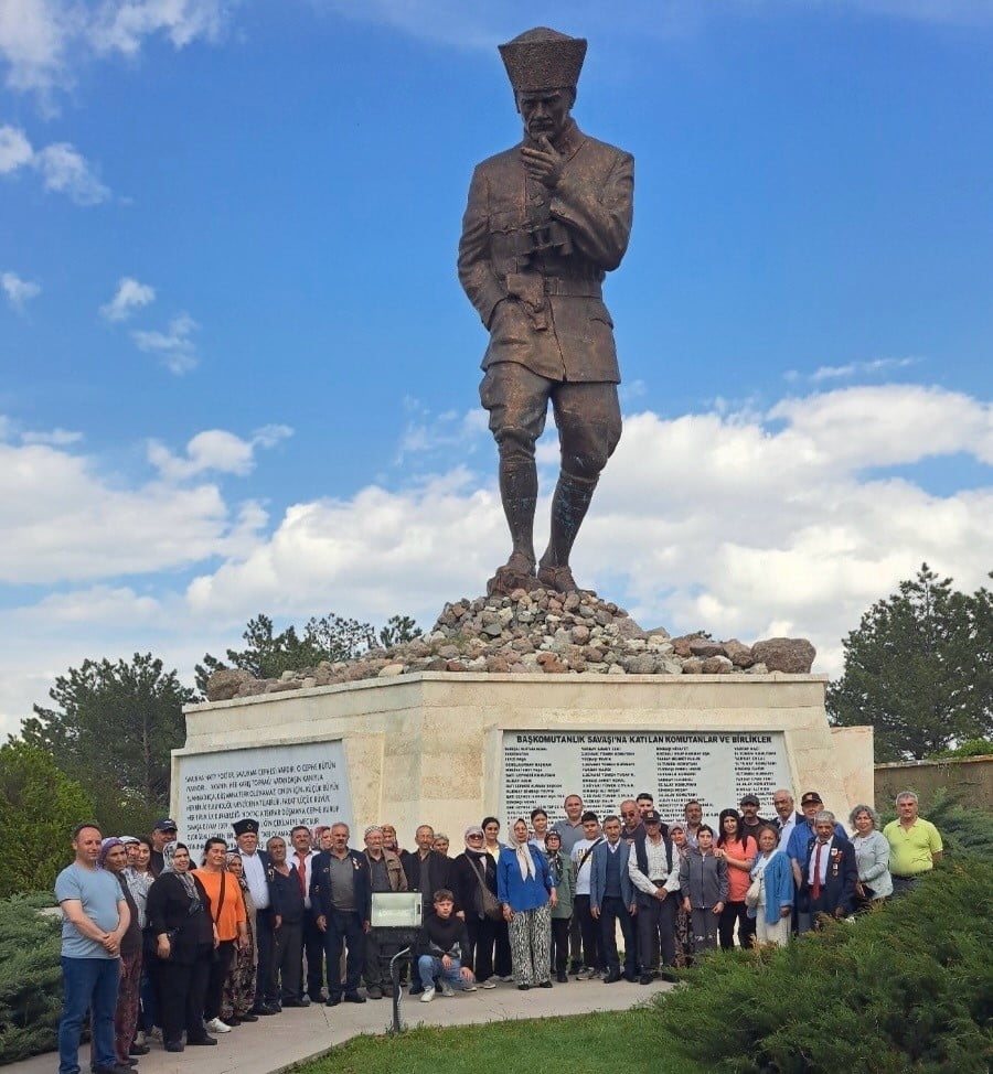BAYINDIRLI KAHRAMAN GAZİLER VE AİLELERİNE AFYONKARAHİSAR KÜLTÜR GEZİSİ