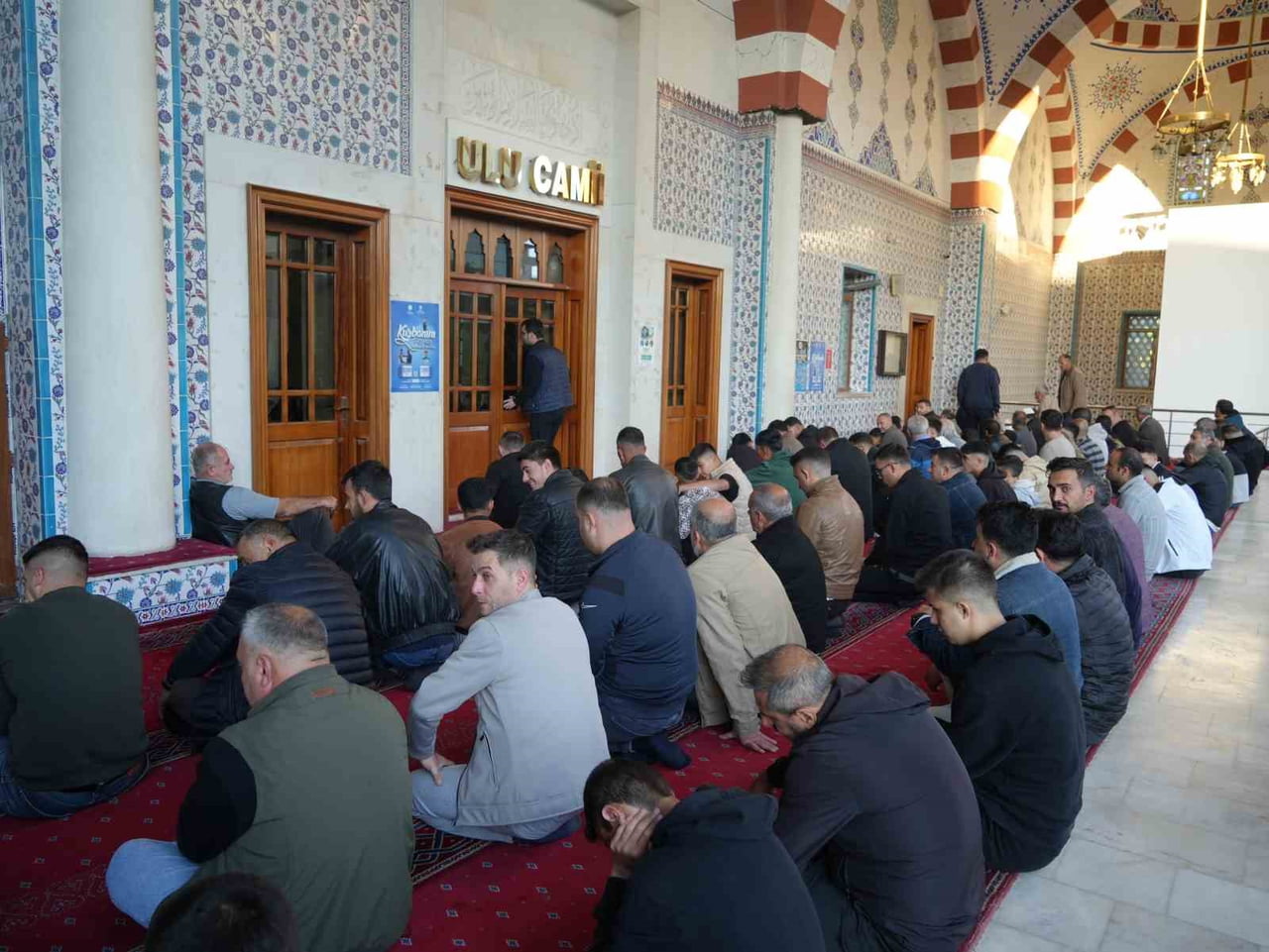 BAYRAM NAMAZINDA İLK SAF IĞDIR’DA TUTULDU
