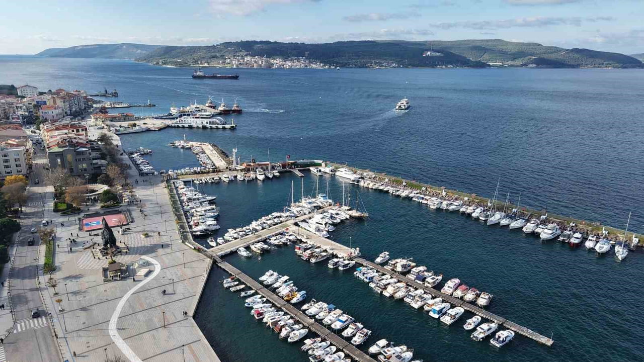 BAYRAM TATİLİ ÖNCESİ ÇANAKKALE TURİZMİ HAKKINDA DEĞERLENDİRMELERDE BULUNAN ÇATOD BAŞKANI NİLGÜN...
