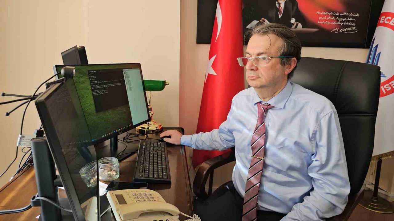 BEUN MÜHENDİSLİK FAKÜLTESİ ÖĞRETİM ÜYESİ PROF. DR. ŞENOL HAKAN KUTOĞLU, TÜRKİYE'DE EN ÇOK CAN VE...