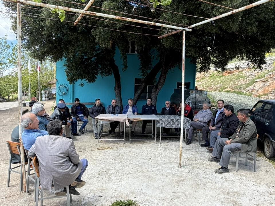 BEYAĞAÇ BELEDİYE BAŞKANI SEZAYİ PÜTÜN, KAPUZ MAHALLESİ SAKİNLERİYLE BİR ARAYA GELEREK TALEP VE...