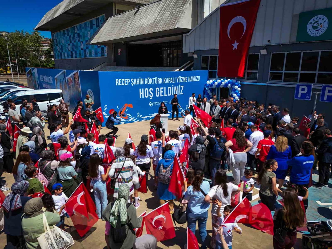 BEYKOZ BELEDİYESİ, R. ŞAHİN KÖKTÜRK SPOR KOMPLEKSİ YÜZME HAVUZUNU BAŞTAN AŞAĞI YENİLEYEREK 19...