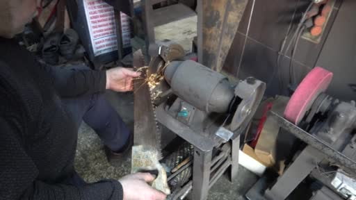 Bıçak ustasından acemi kasaplara ‘Kendinizi kesmeyin' uyarısı