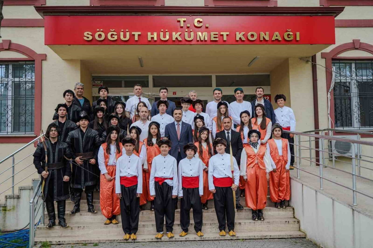 BİLECİK'İN SÖĞÜT İLÇESİNDE OKUL SPORLARI GELENEKSEL TÜRK OKÇULUĞU MÜSABAKALARINDA İL BİRİNCİSİ...