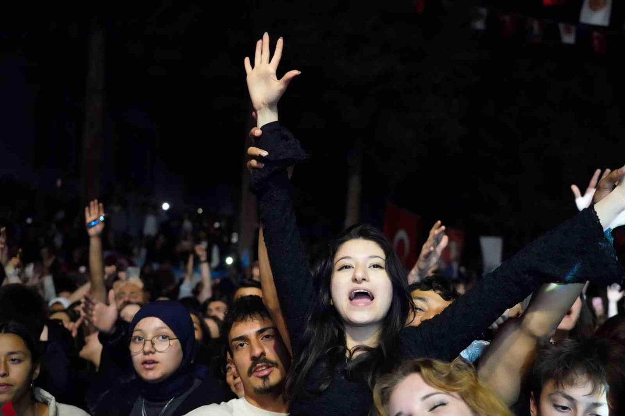 BİLECİK BELEDİYESİ TARAFINDAN 19 MAYIS ATATÜRK’Ü ANMA GENÇLİK VE SPOR BAYRAMI DOLAYISIYLA...