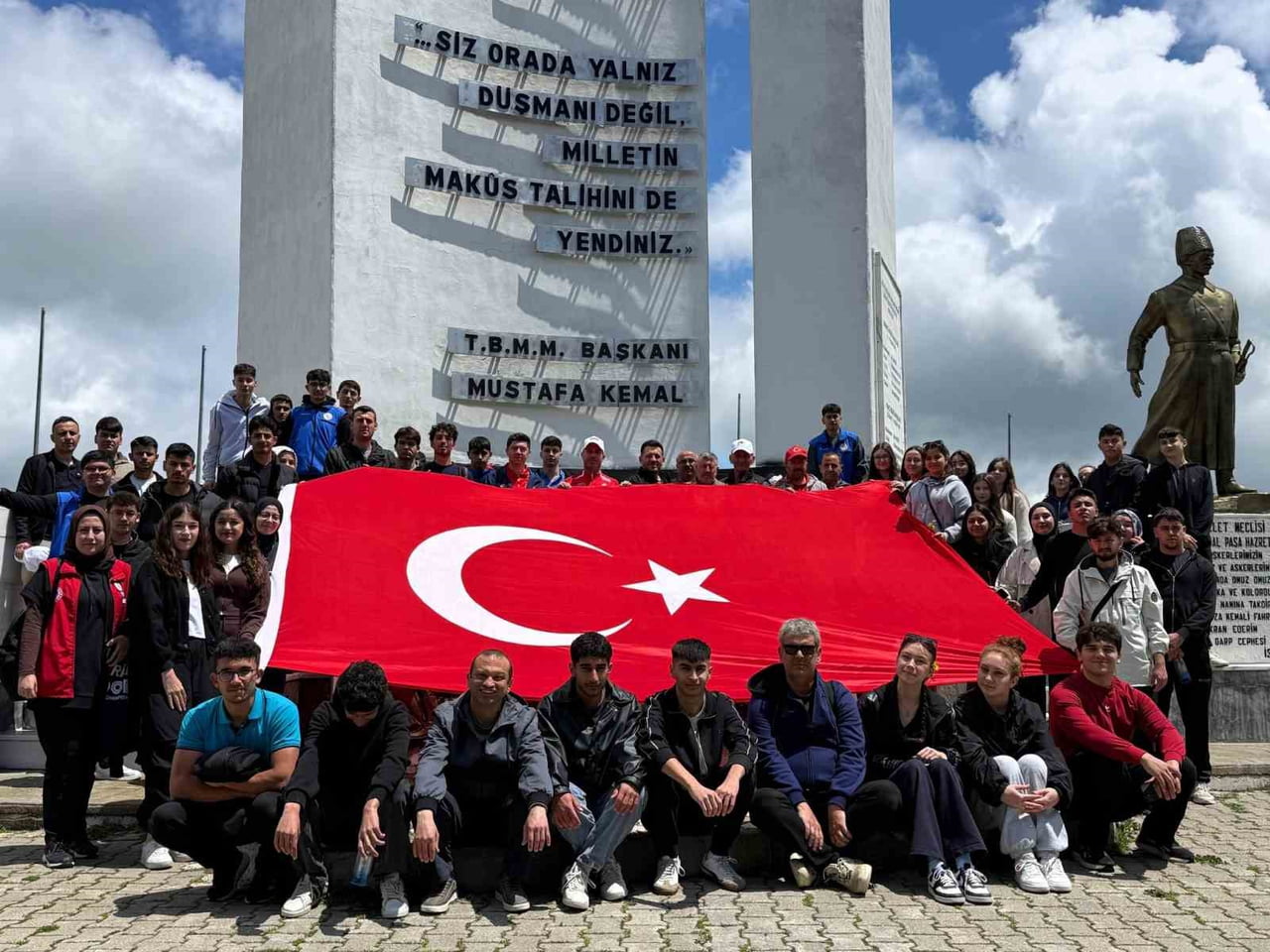 BİLECİK’TE DOĞA YÜRÜYÜŞÜ GERÇEKLEŞTİRİLDİ