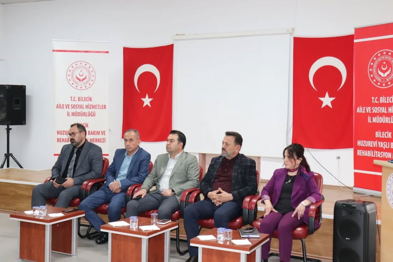 BİLECİK’TE HUZUREVİ PERSONELİYLE DEĞERLENDİRME TOPLANTISI