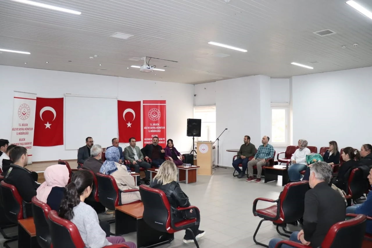 BİLECİK’TE HUZUREVİ PERSONELİYLE DEĞERLENDİRME TOPLANTISI